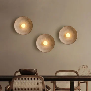 ODDA – Nordic Inspired Wall Lamp in Chestnut
